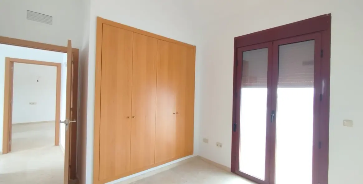 Venta de adosado en Doña Julia 15