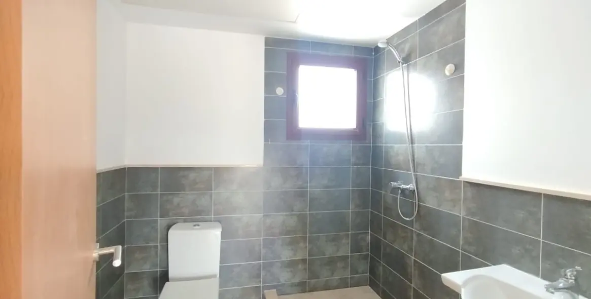 Venta de adosado en Doña Julia 16