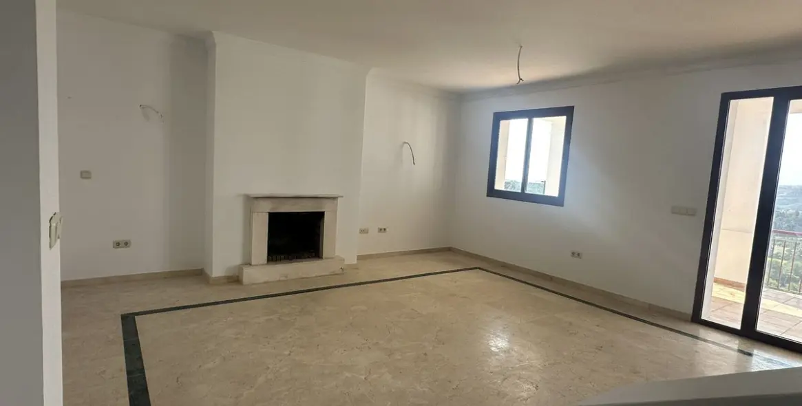 Venta de adosado en Doña Julia 43