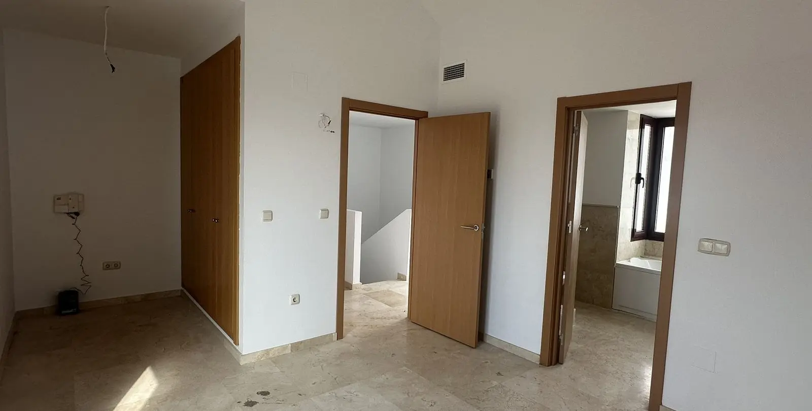 Venta de adosado en Doña Julia 15