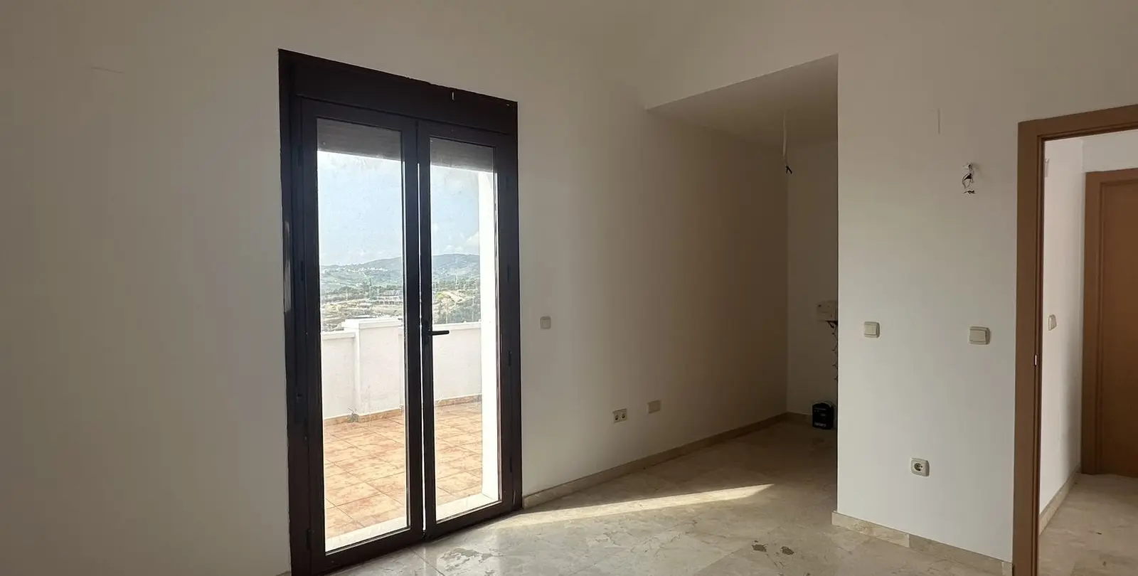 Venta de adosado en Doña Julia 16