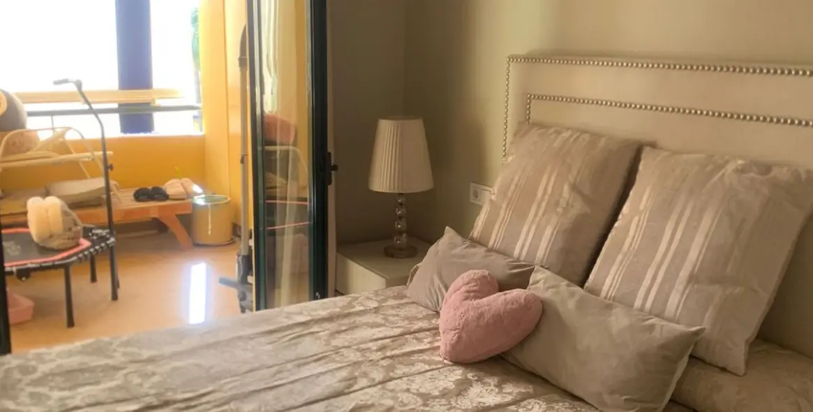 Sale of middle floor apartment in San Pedro de Alcántara 20