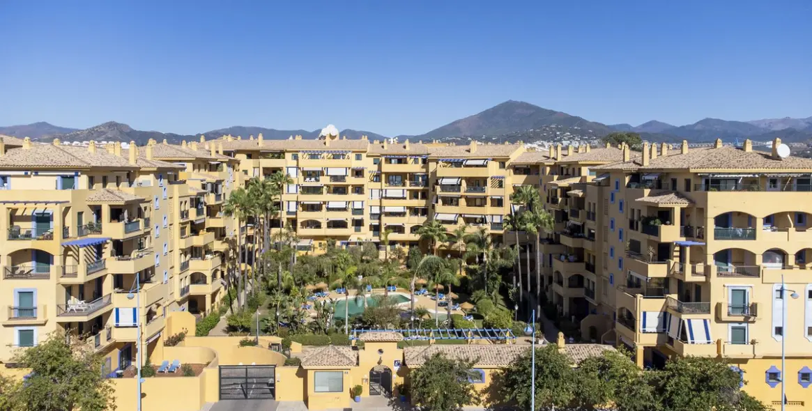 Продажа апартаментов на среднем этаже в San Pedro de Alcántara 4