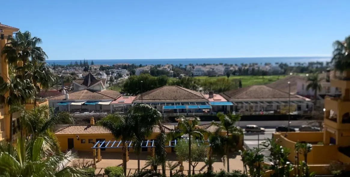 Продажа апартаментов на среднем этаже в San Pedro de Alcántara 25