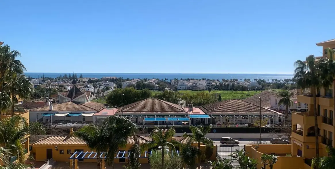 Продажа апартаментов на среднем этаже в San Pedro de Alcántara 28