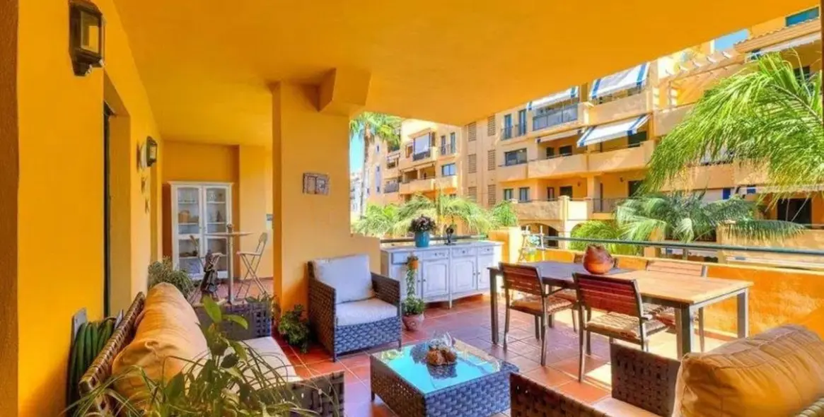 Venta de apartamento en planta media en San Pedro de Alcántara 7
