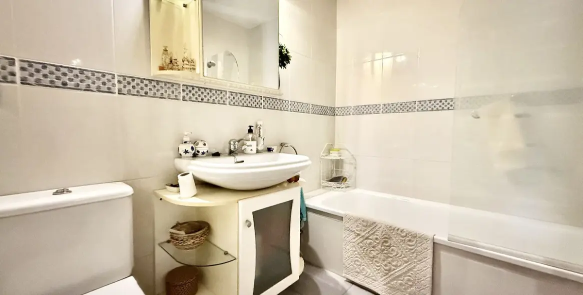 Venta de casa pareada en Estepona 23