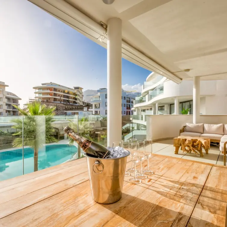 Продажа апартаментов на среднем этаже в Fuengirola