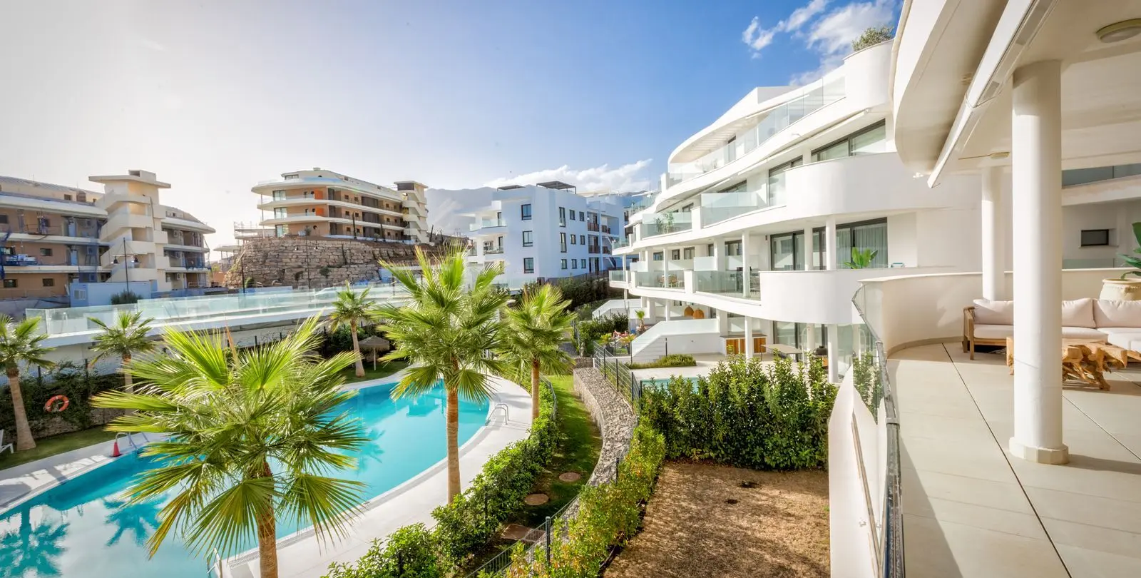 Продажа апартаментов на среднем этаже в Fuengirola 3