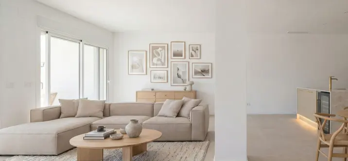 Venta de apartamento en planta media en La Quinta 0