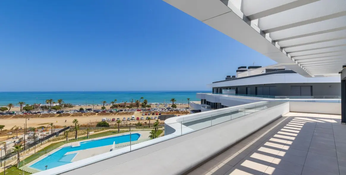 Venta de ático en Playamar 1