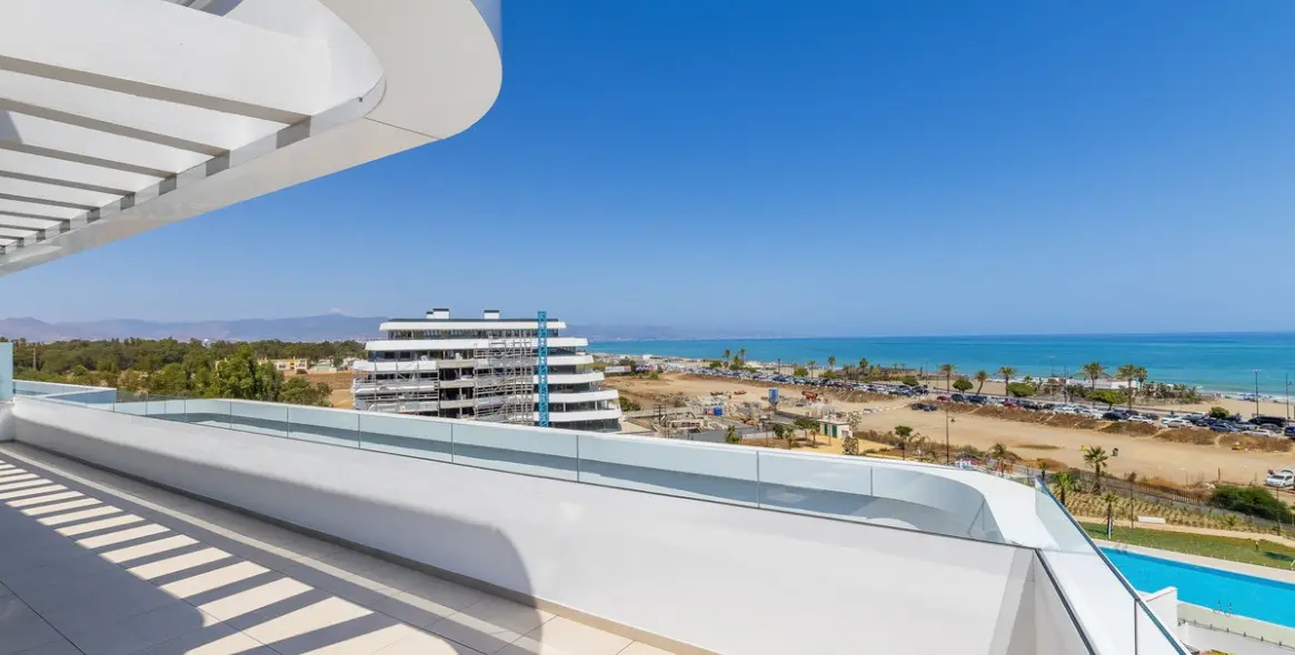 Venta de ático en Playamar 15