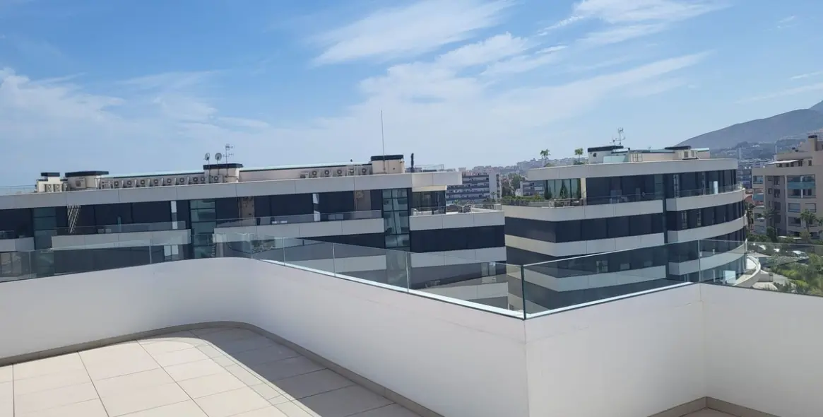 Sale of penthouse in Playamar 22