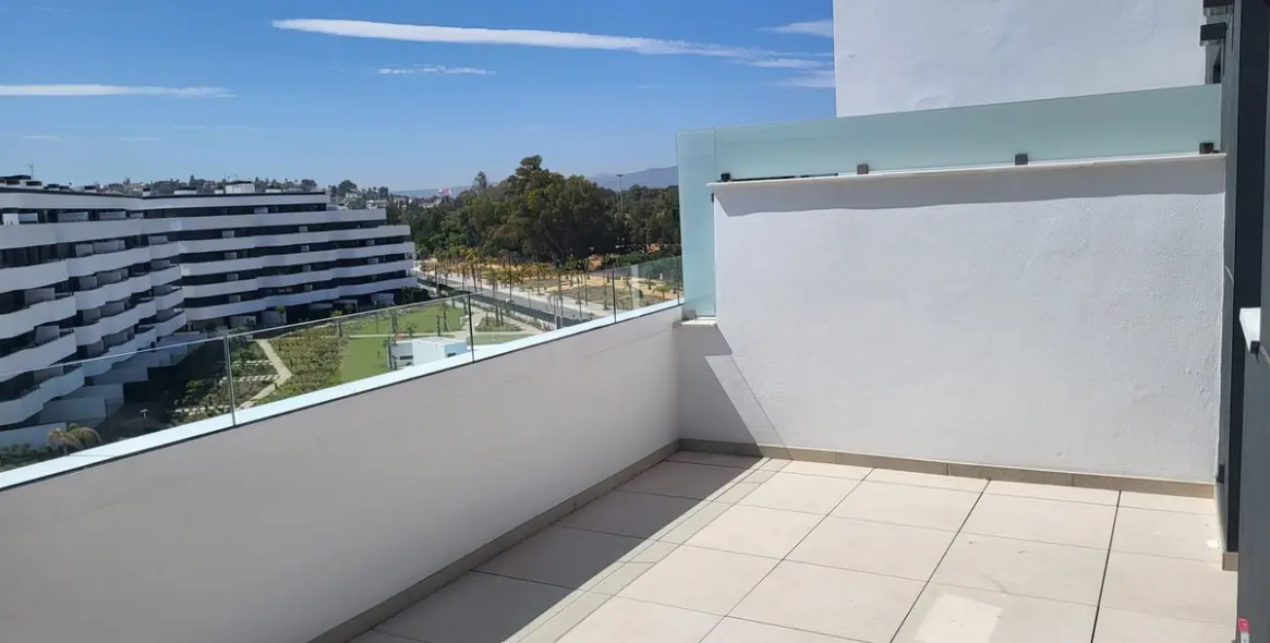 Sale of penthouse in Playamar 23