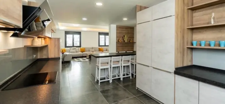 Venta de villa independiente en Nueva Andalucía 4