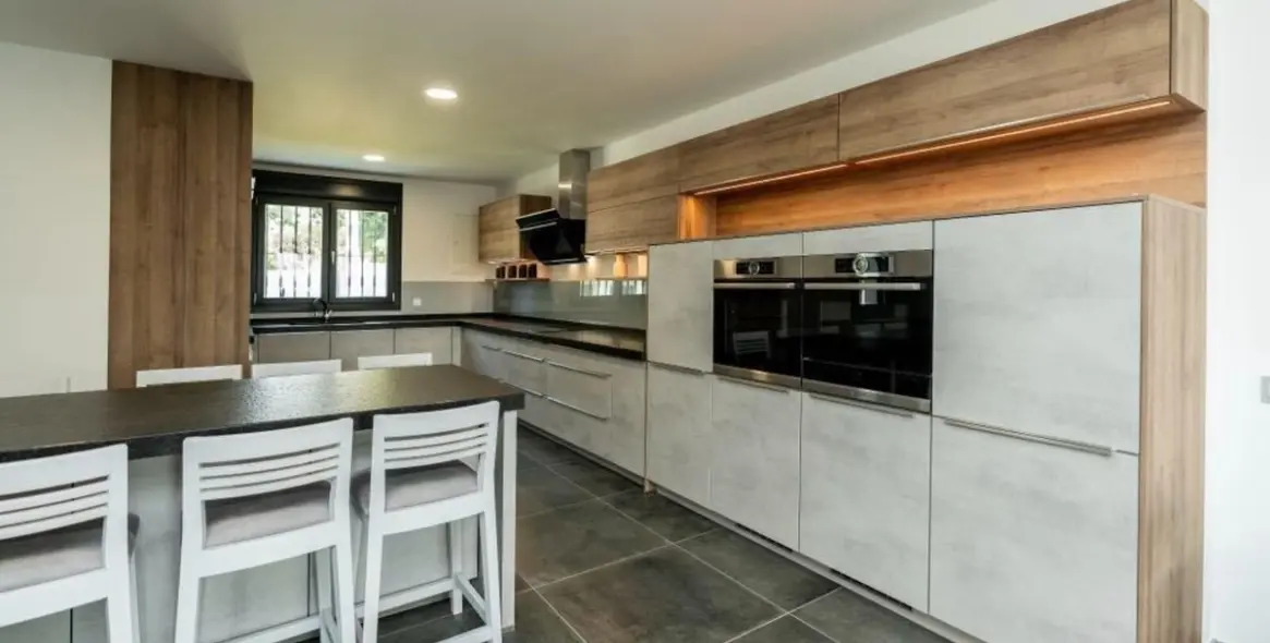 Venta de villa independiente en Nueva Andalucía 7