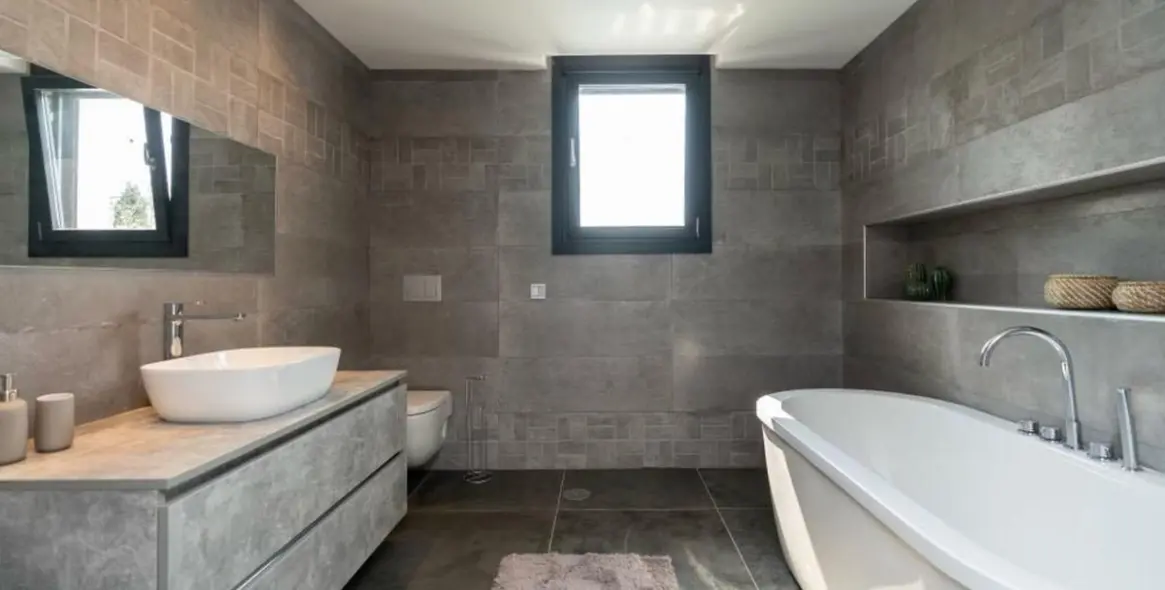 Venta de villa independiente en Nueva Andalucía 19