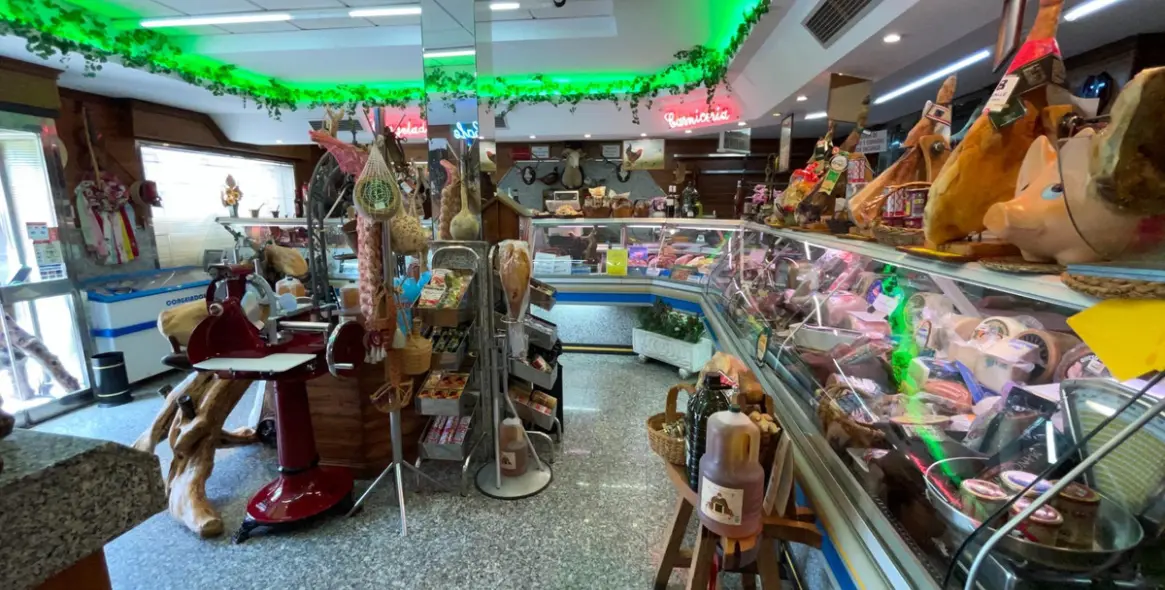 Long-term rent of business in Puerto de la Torre 6