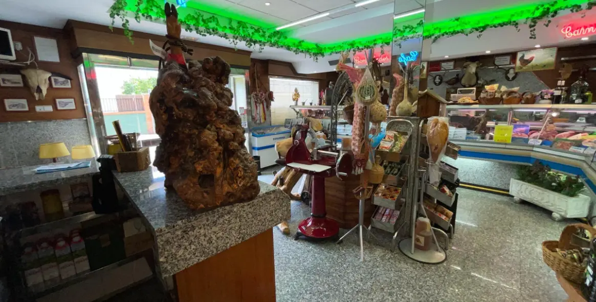 Long-term rent of business in Puerto de la Torre 10