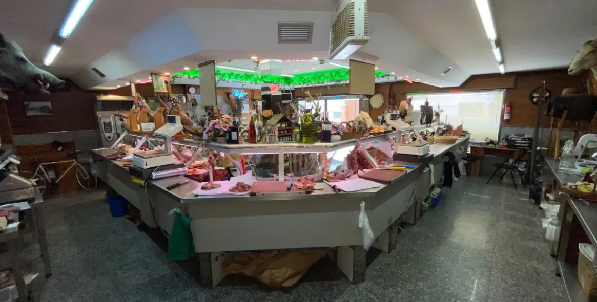 Long-term rent of business in Puerto de la Torre 16