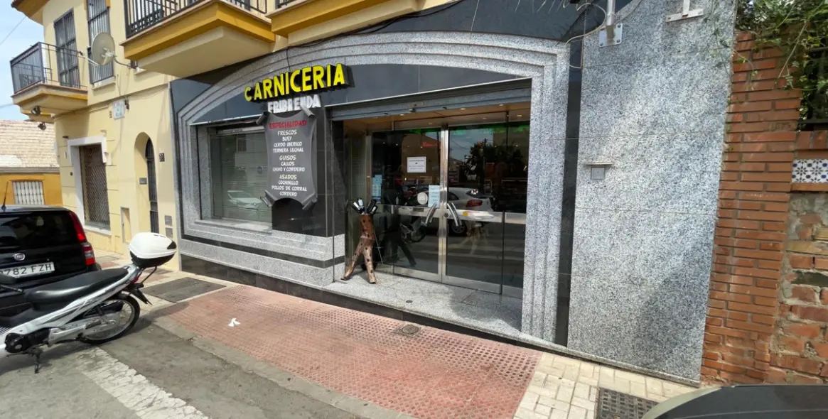 Long-term rent of business in Puerto de la Torre 32