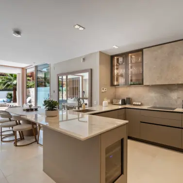 Долгосрочная аренда  отдельно стоящей виллы в The Golden Mile