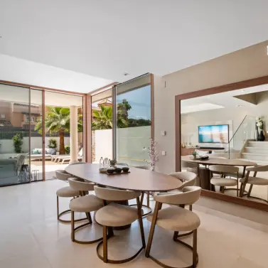 Долгосрочная аренда  отдельно стоящей виллы в The Golden Mile