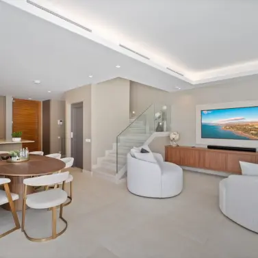 Long-term rent of detached villa in The Golden Mile