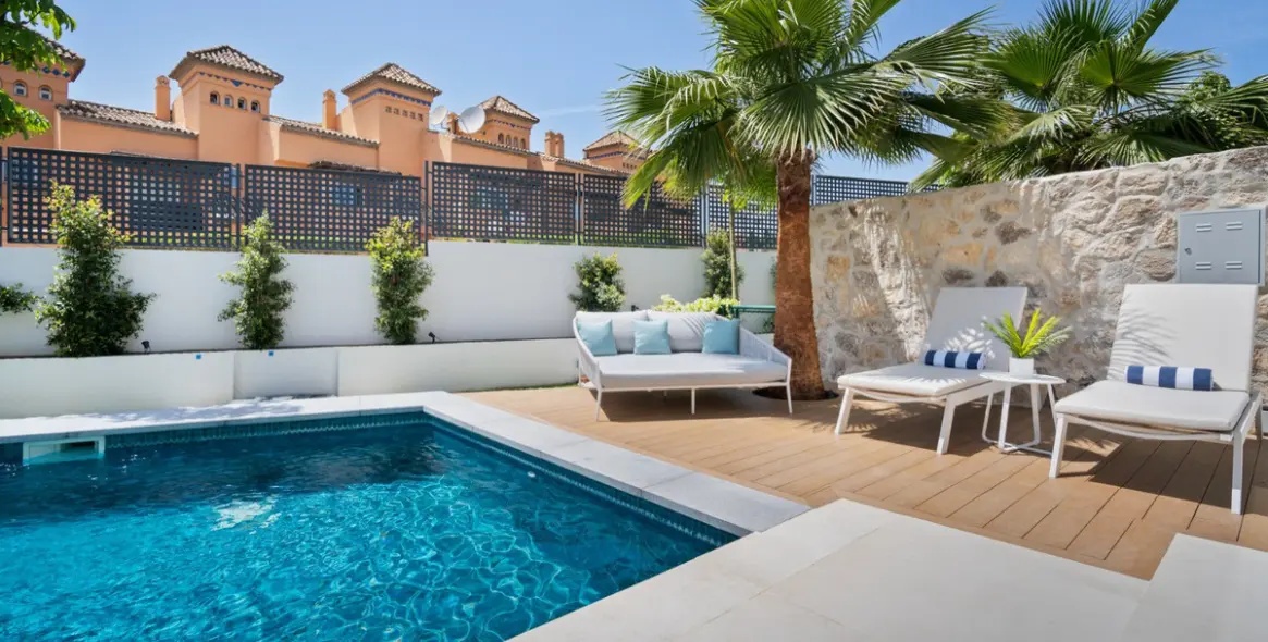 Alquiler a largo plazo de villa independiente en The Golden Mile 14