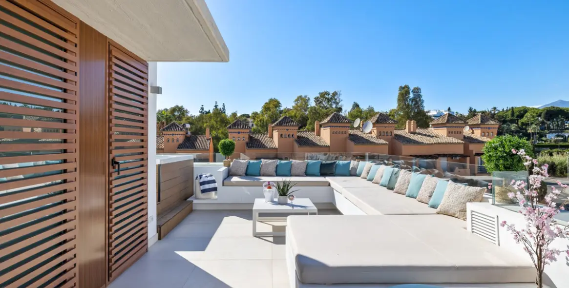 Alquiler a largo plazo de villa independiente en The Golden Mile 22