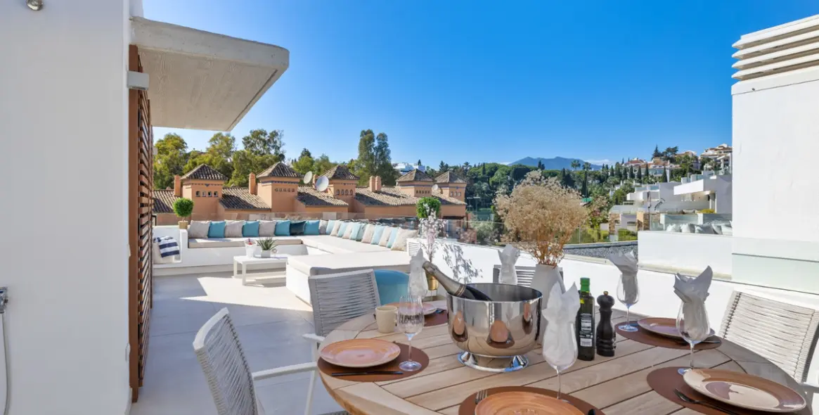 Alquiler a largo plazo de villa independiente en The Golden Mile 25