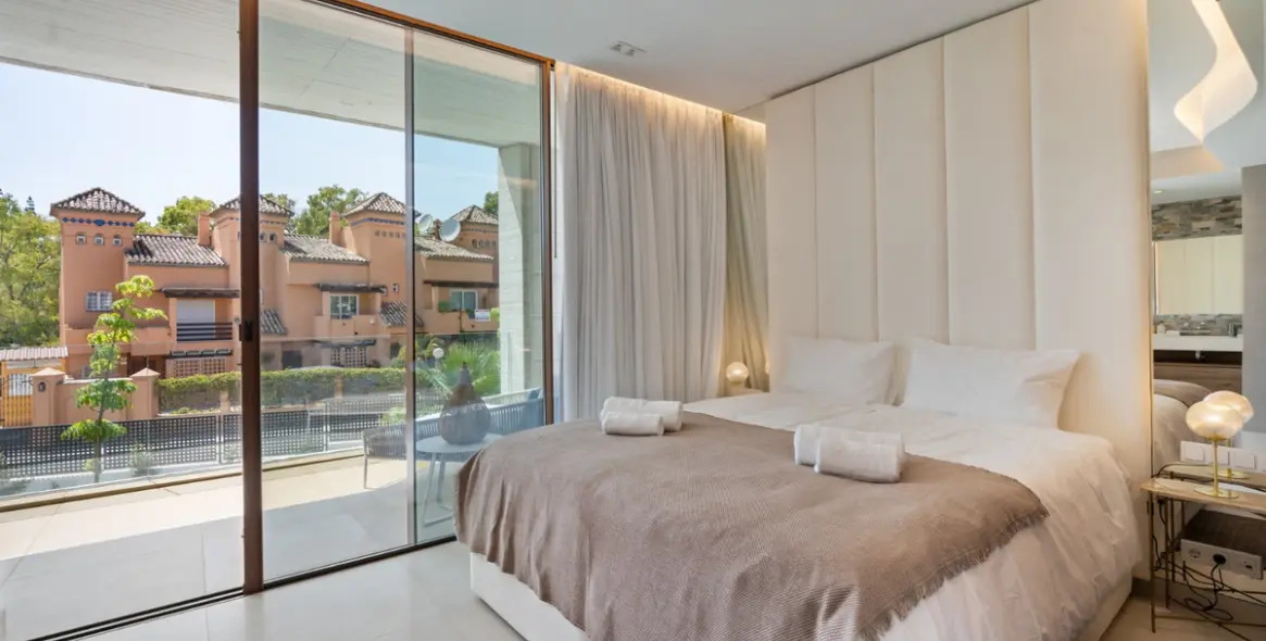 Alquiler a largo plazo de villa independiente en The Golden Mile 28