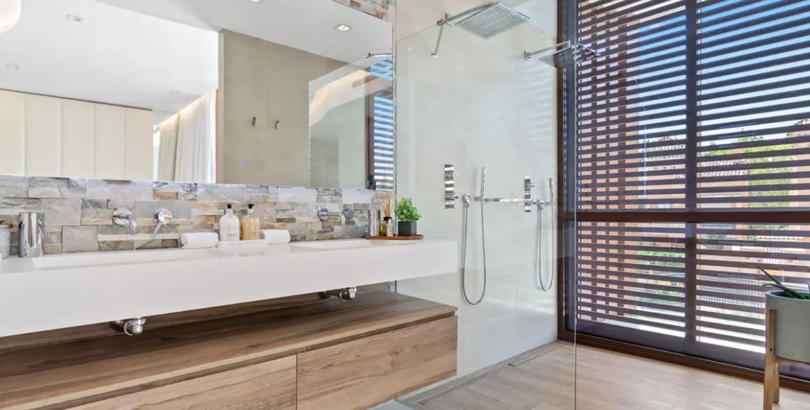 Long-term rent of detached villa in The Golden Mile 22