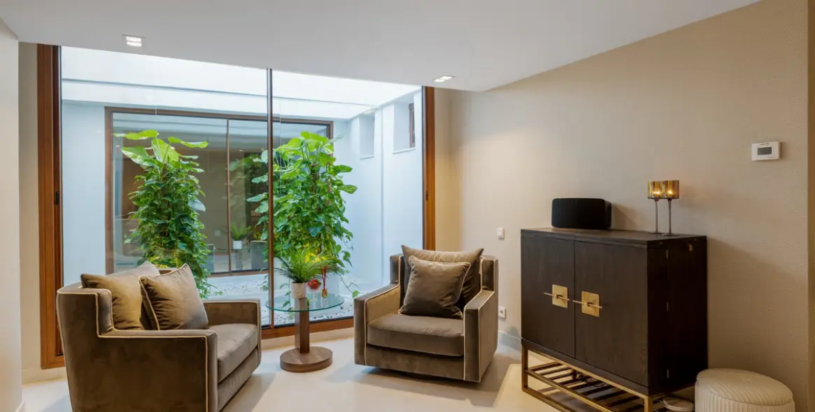 Long-term rent of detached villa in The Golden Mile 23