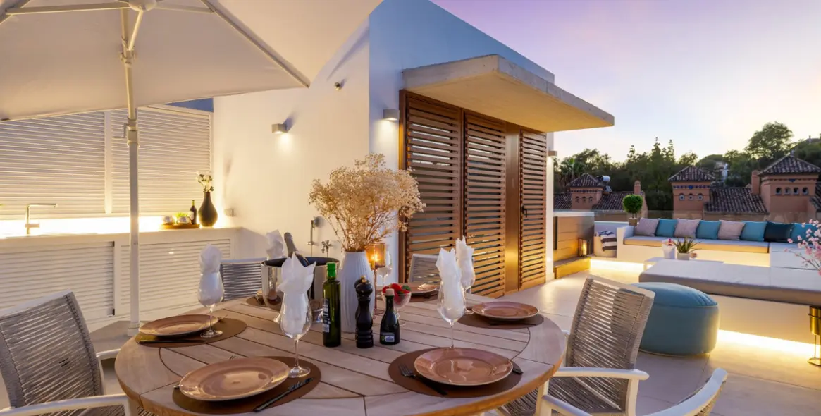 Long-term rent of detached villa in The Golden Mile 24