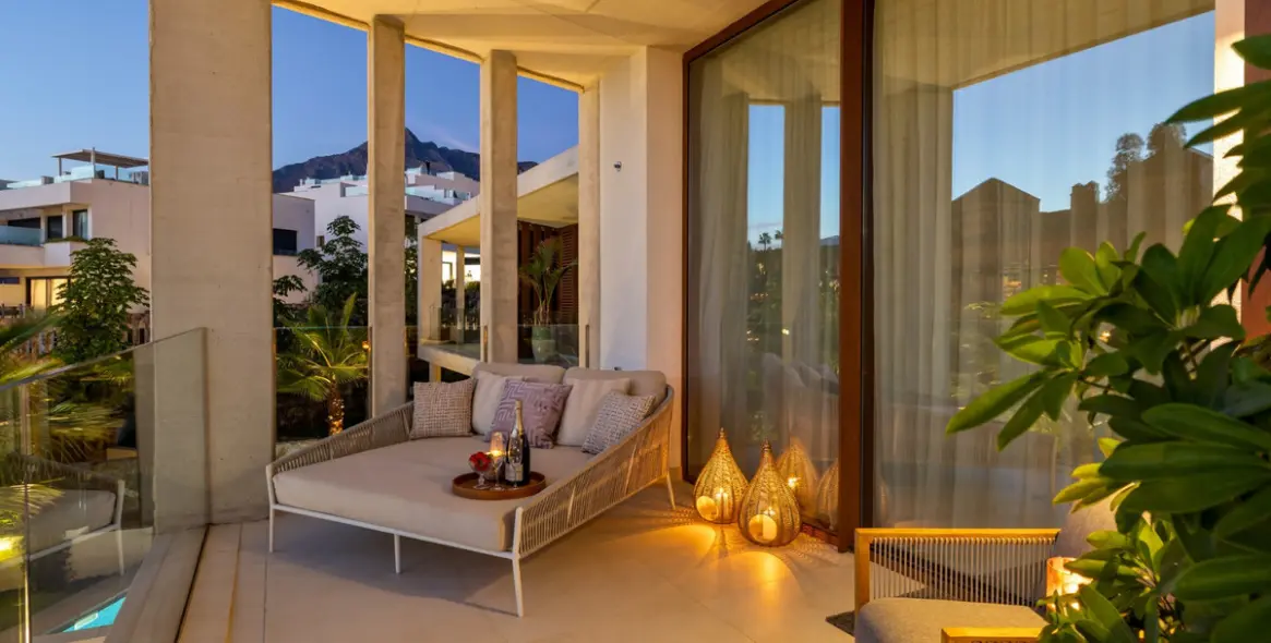 Long-term rent of detached villa in The Golden Mile 27