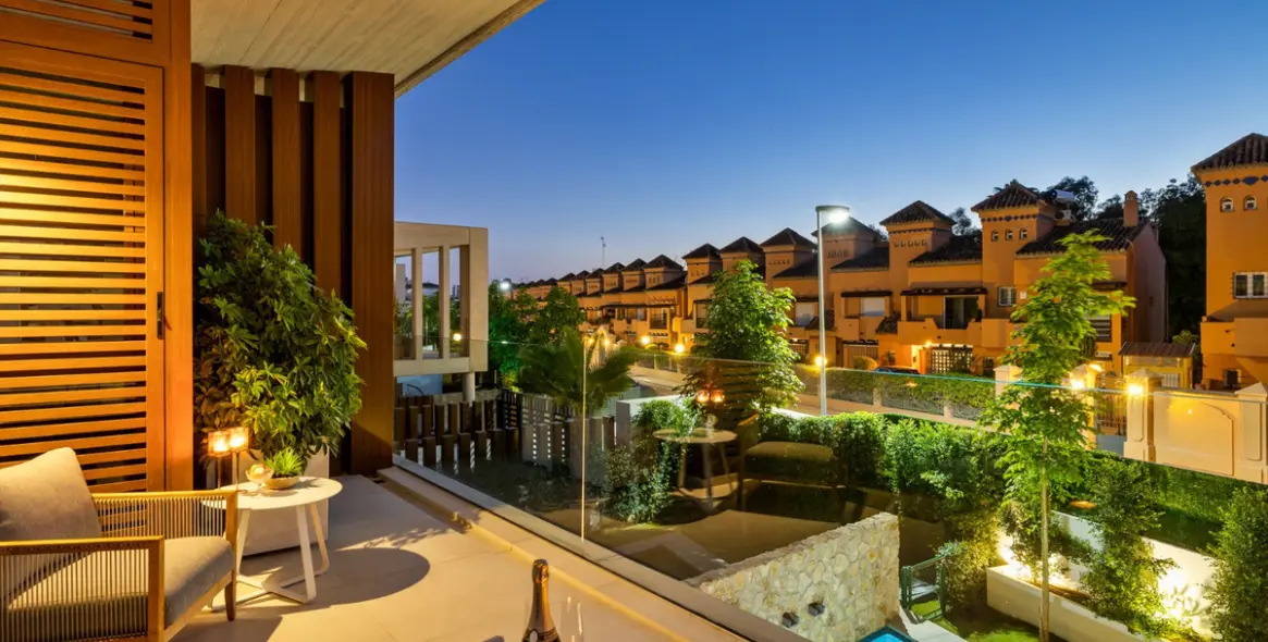 Long-term rent of detached villa in The Golden Mile 28