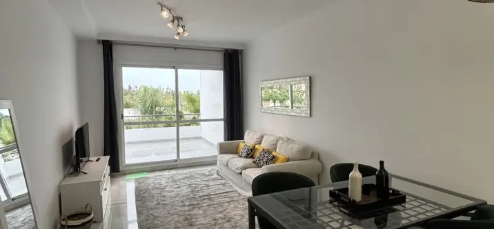 Long-term rent of penthouse in Nueva Andalucía 3