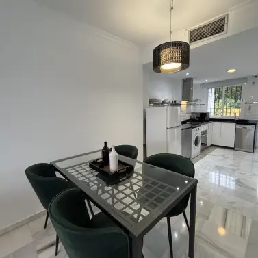 Long-term rent of penthouse in Nueva Andalucía