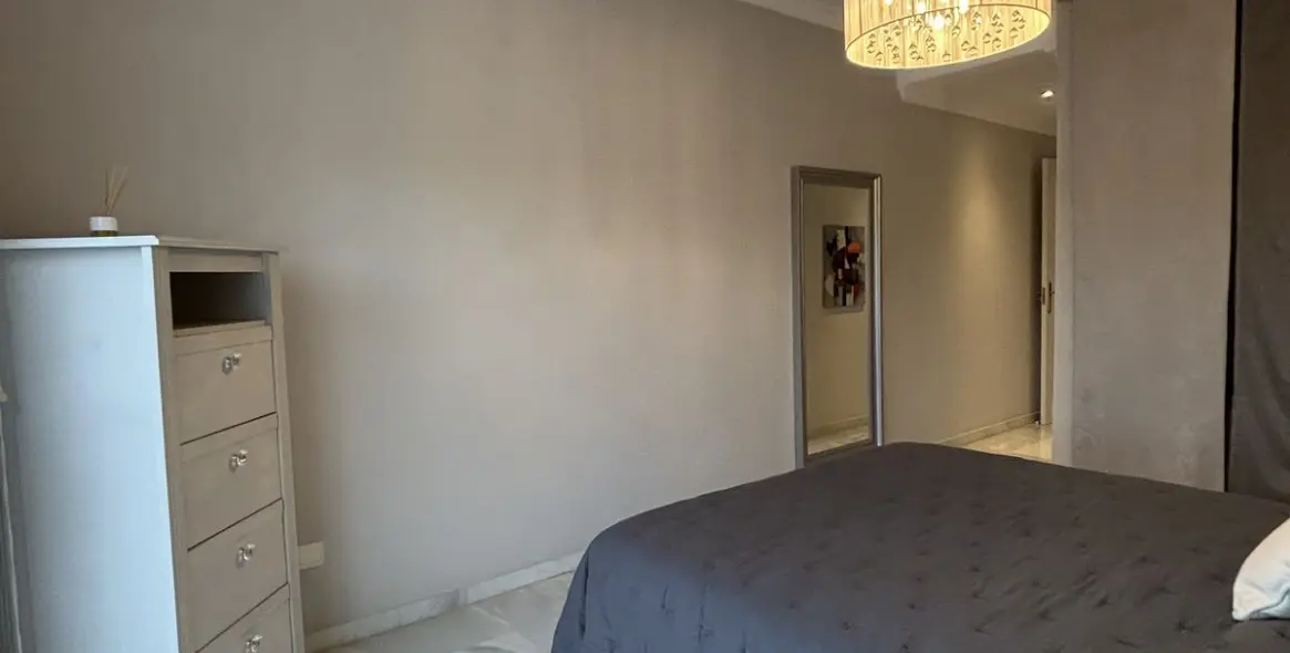 Long-term rent of penthouse in Nueva Andalucía 9