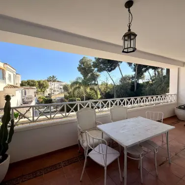 Продажа апартаментов на среднем этаже в Río Real