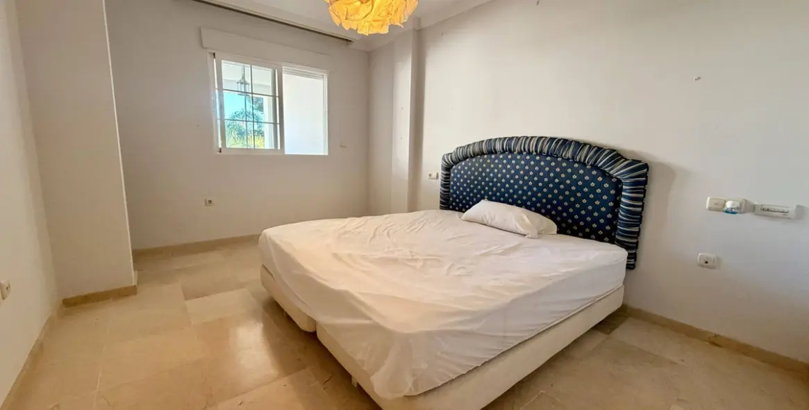 Продажа апартаментов на среднем этаже в Río Real 11