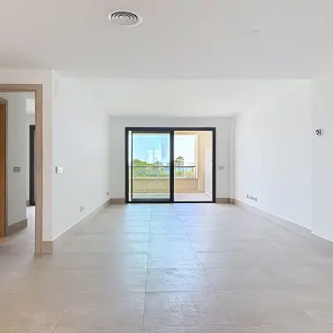 Продажа апартаментов на среднем этаже в Doña Julia