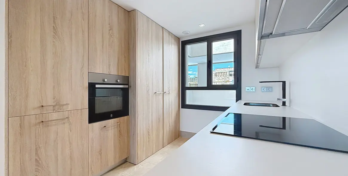 Продажа апартаментов на среднем этаже в Doña Julia 9