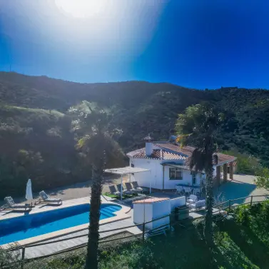 Sale of detached villa in Arenas