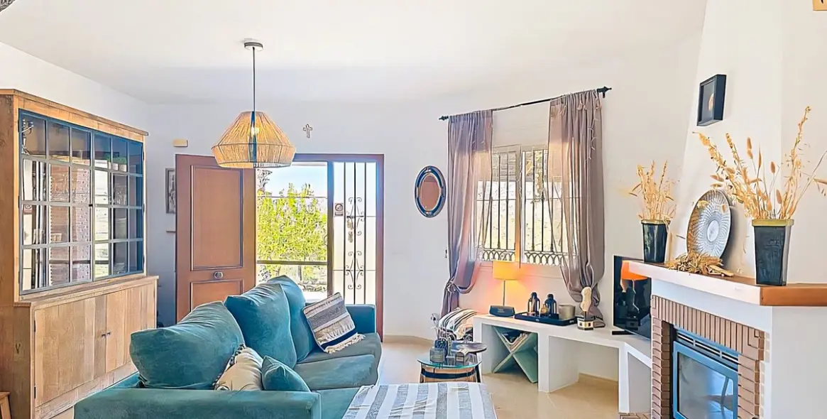 Sale of detached villa in Arenas 11