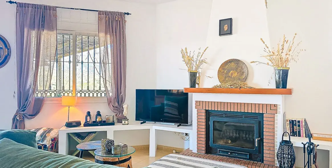 Sale of detached villa in Arenas 12