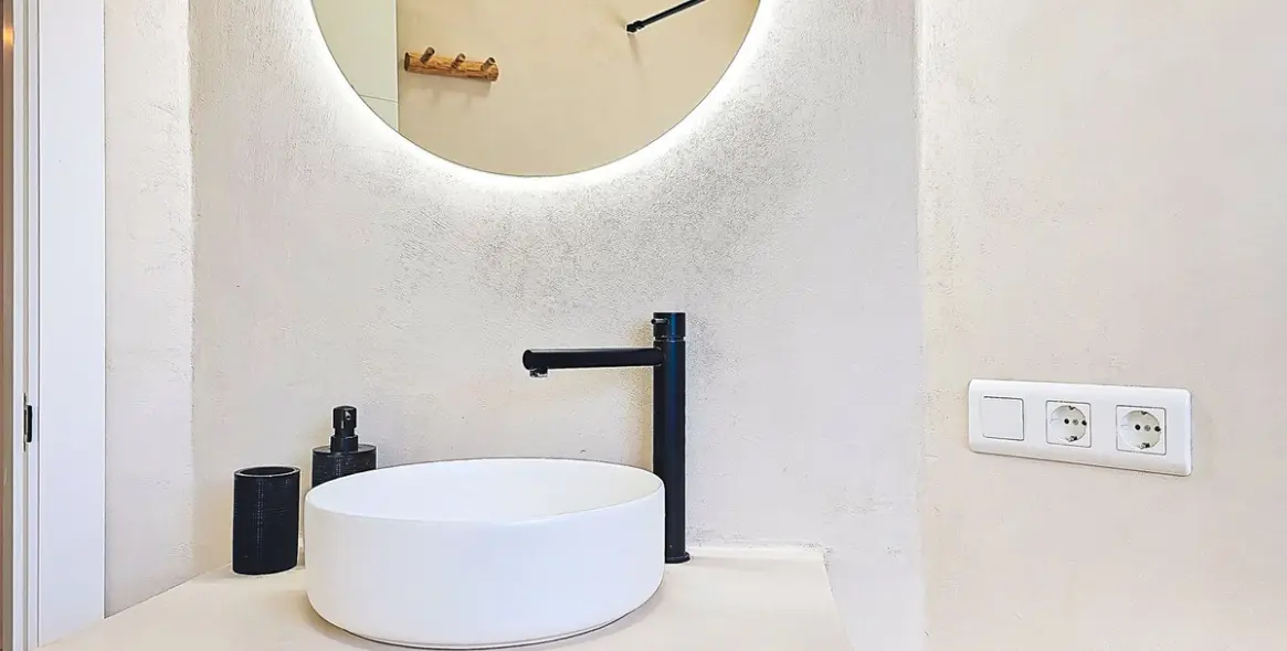 Sale of detached villa in Arenas 28