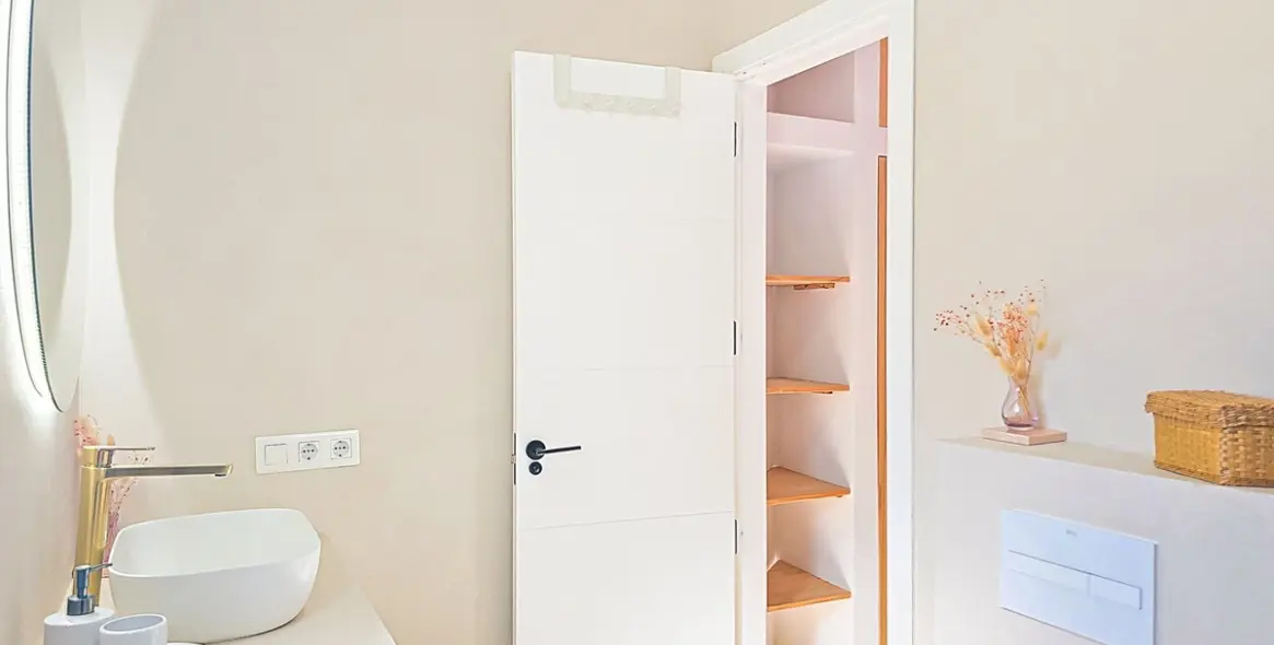 Sale of detached villa in Arenas 36