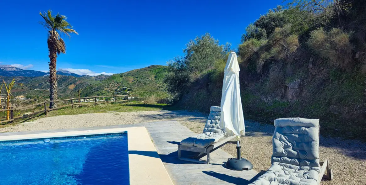 Sale of detached villa in Arenas 41